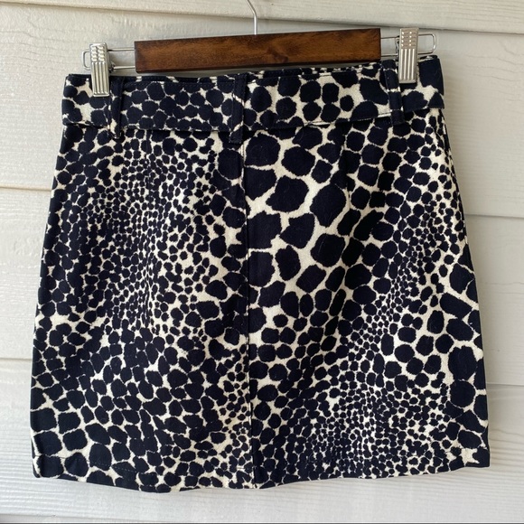 TOPSHOP Giraffe Print Mini Skirt NWT - Picture 11 of 11